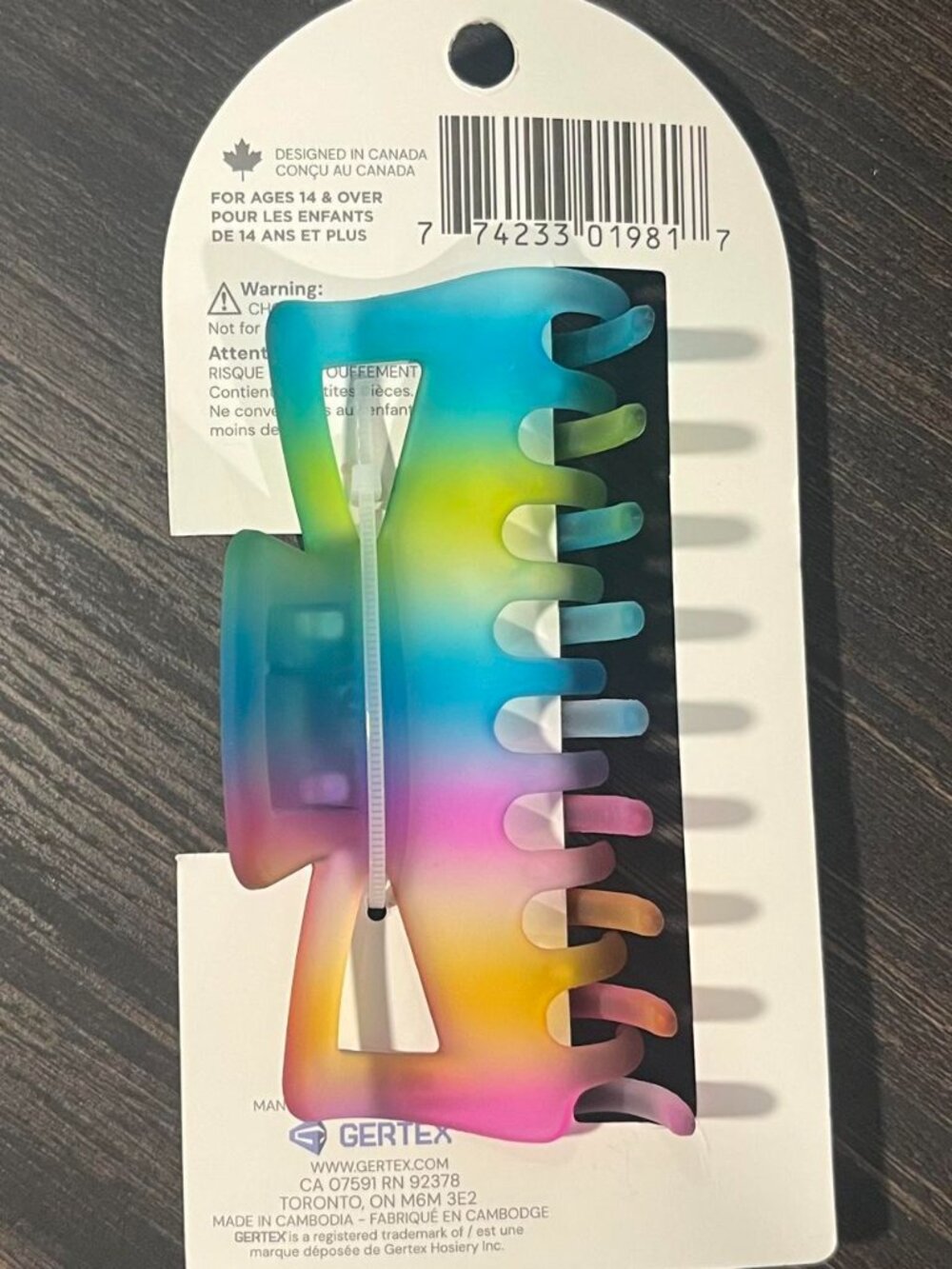 sophi rainbow claw clip - Picture 2 of 2